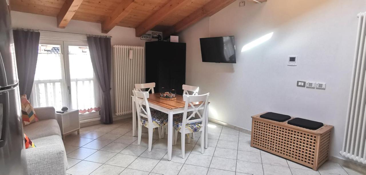 Appartamento En Mez Al Paes Dimaro Eksteriør billede